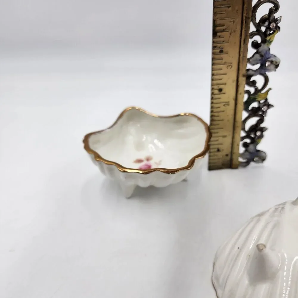 Vintage Set 2 Jubilee Fine Bone China Flower England Shell Shaped Trinket Dish
